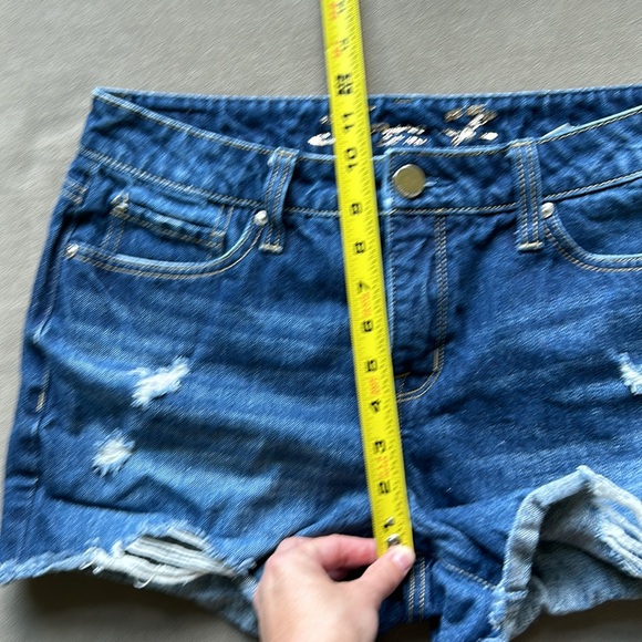 Seven7 distressed weekend shorts size 6 B39 - Picture 6 of 8